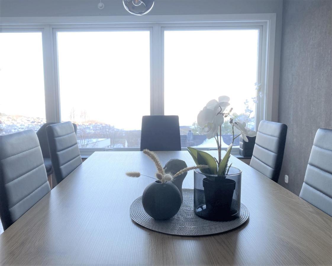 Big Central House, Free Parking, Wifi, 3 Bedrooms ナルヴィク エクステリア 写真
